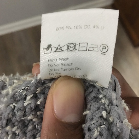 Nanushka Fuzzy Knitted Cozy Sweater Size M - Picture 6 of 8